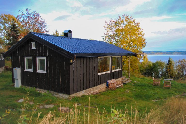 Übersichtsbild von Grindaplassen unter Hjellup Fjordbo in Leksvik.